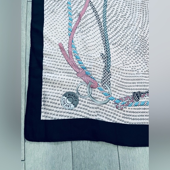 LARGE HERMÈS 68x34 SCARF MIRAGE CHEVAL - Picture 3 of 10